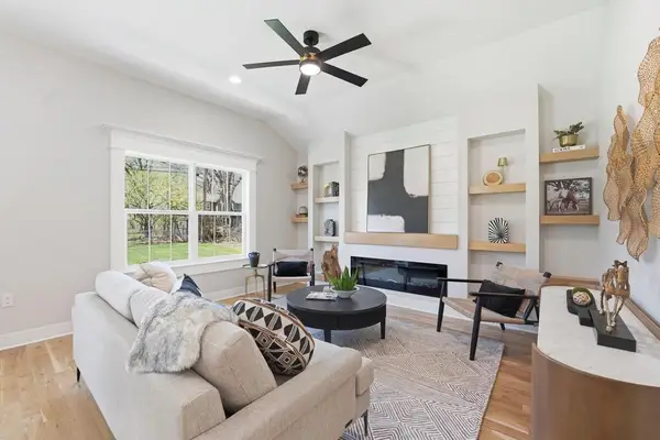 12706 10th Street, Grandview, MO 64030