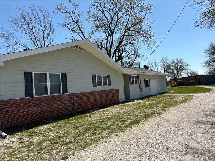 2861 Us 54 Highway, Moran, KS 66755 - #2