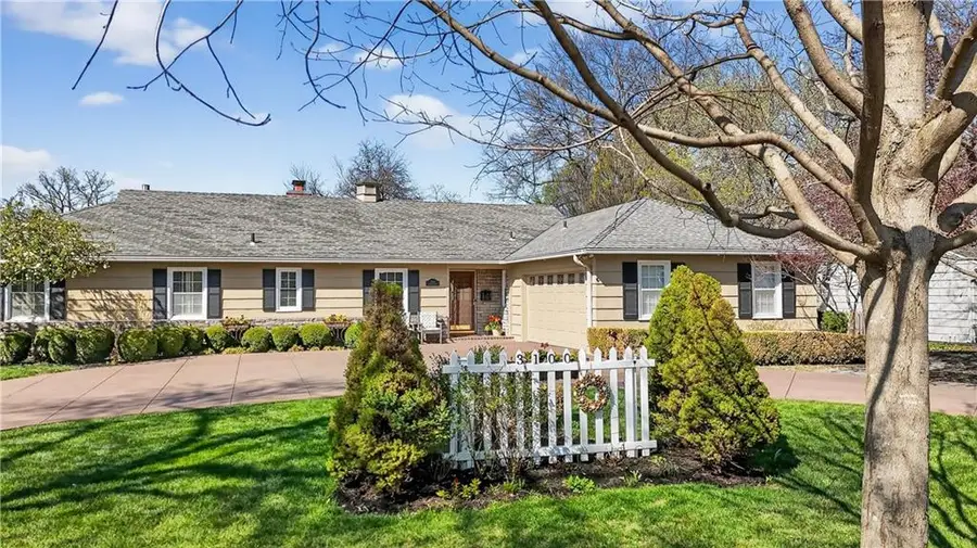 3100 W 71st Street, Prairie Village, KS 66208 - #2