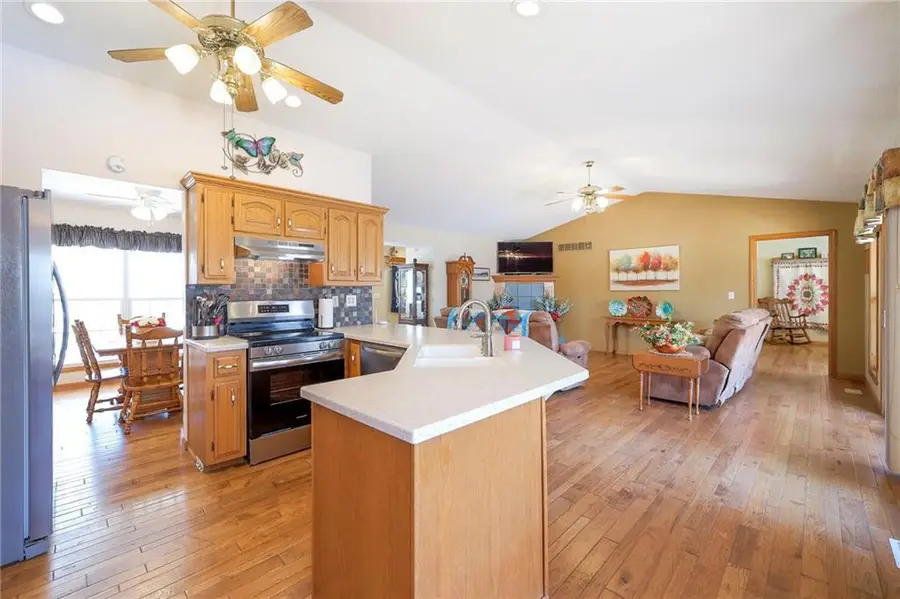 26736 W Magnolia Lane, Clinton, MO 64735 - #3