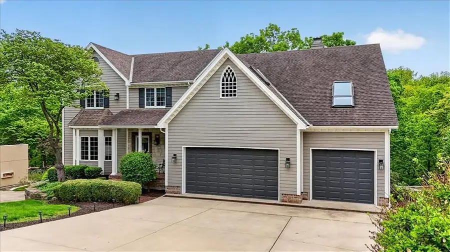 416 NW Highcliffe Circle, Lees Summit, MO 64081 - #3