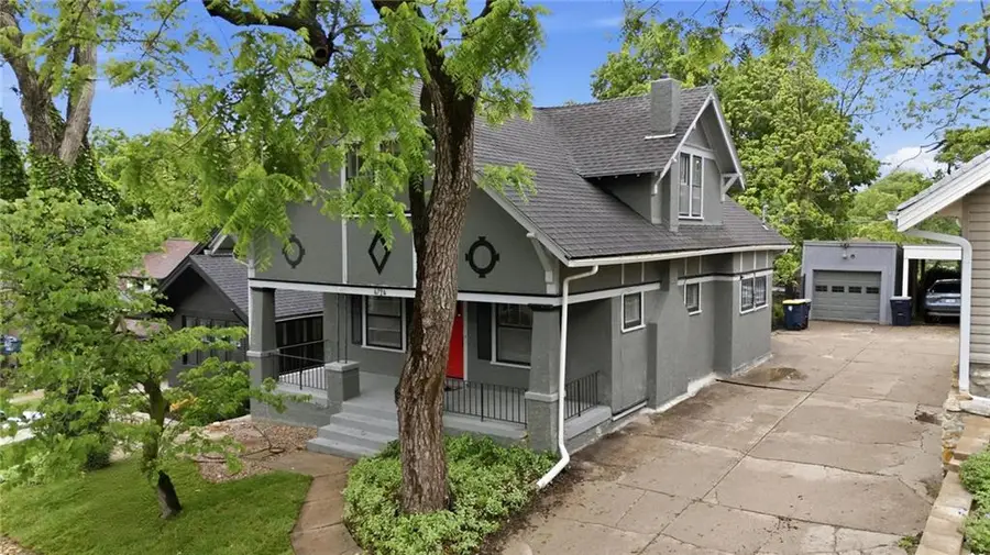 4724 Fairmount Avenue, Kansas City, MO 64112 - #3