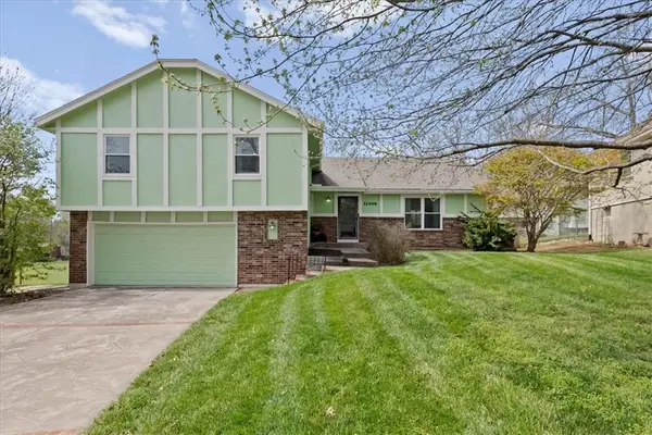 12205 W 72nd Street, Shawnee, KS 66216