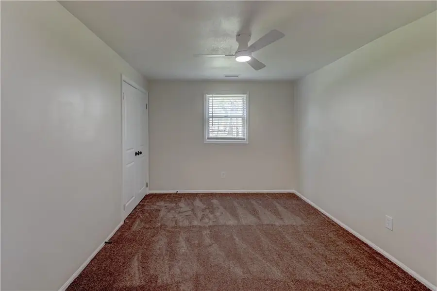 7126 Main Street, Kansas City, MO 64114 - #3