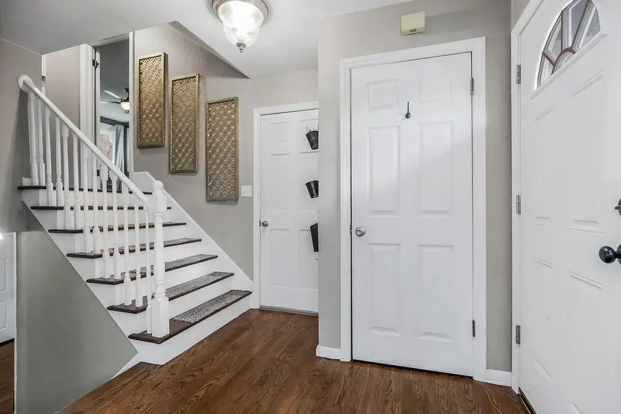 8416 Kenwood Avenue, Kansas City, MO 64131 - #3