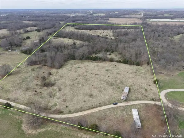 Sw Poplar Lane, Trenton, MO 64683