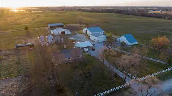 21212 S Ore Road, Pleasant Hill, MO 64080