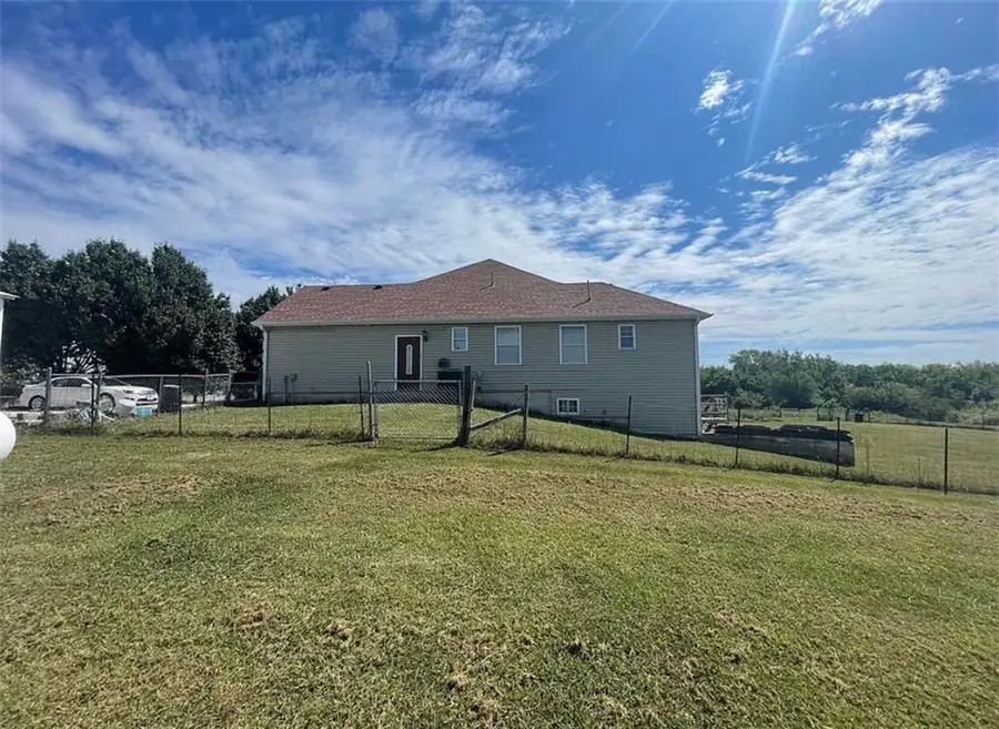 1006 445th Road, Centerview, MO 64019 - #2