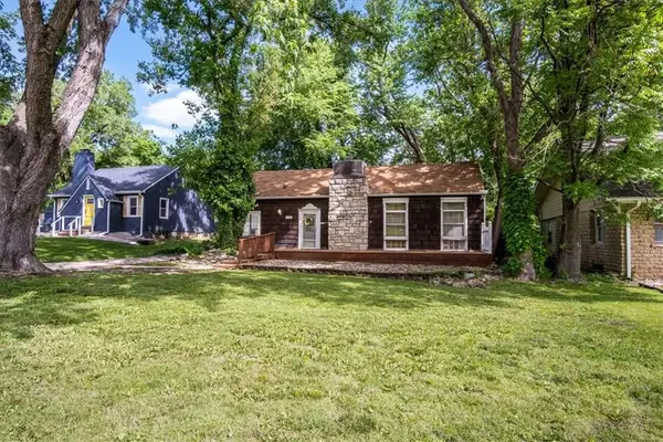 1404 E 77th Street, Kansas City, MO 64131
