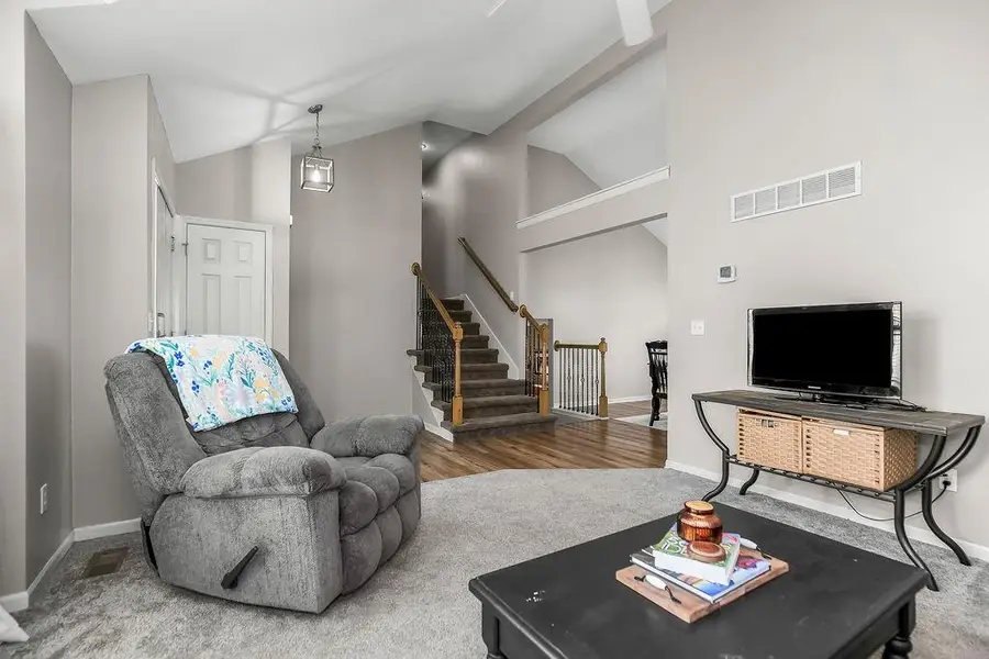 10912 N Manchester Avenue, Kansas City, MO 64157 - #3