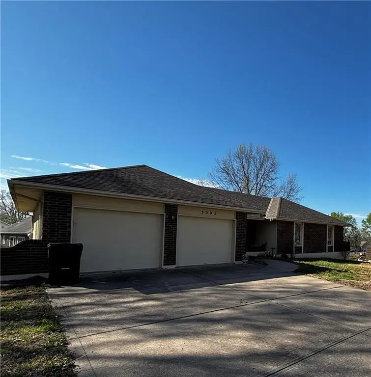 3005 S Viking Court, Independence, MO 64057 - #2