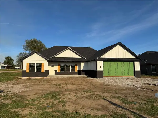 507 N Edgewood Drive, Coffeyville, KS 67337