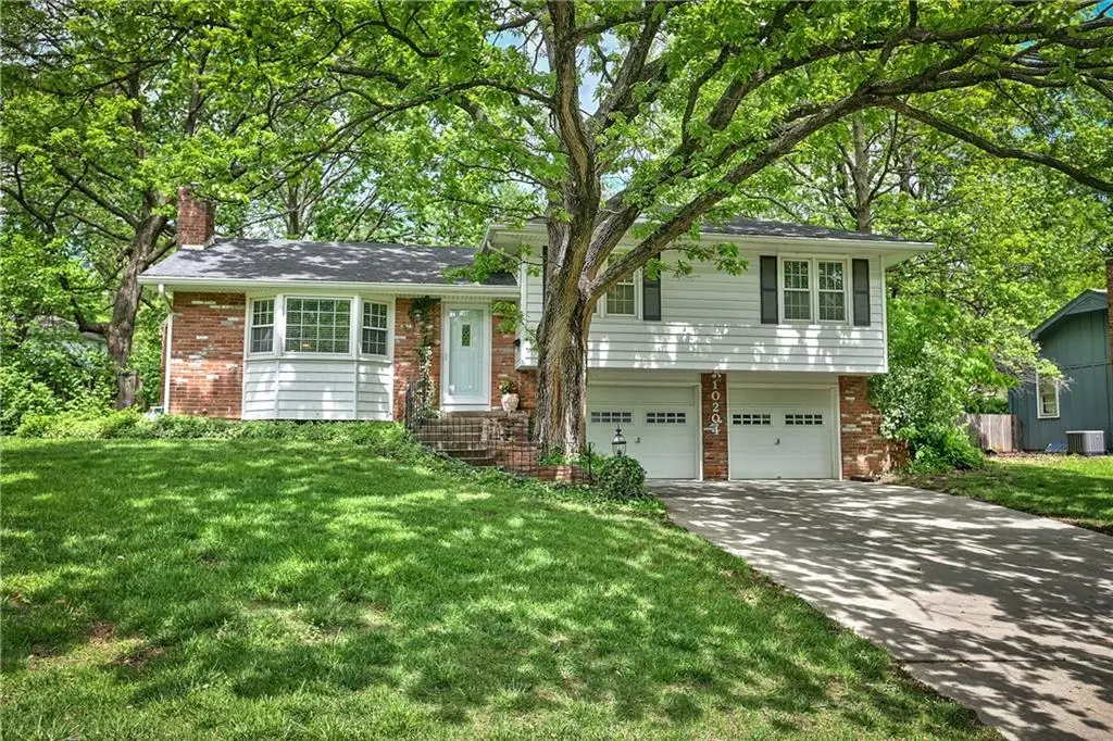 10204 W 70th Street, Merriam, KS 66203 - #1