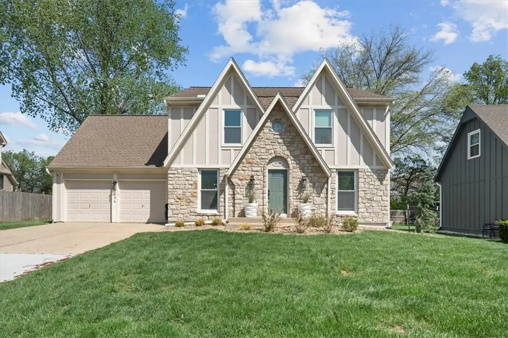 6236 W 121st Street, Overland Park, KS 66209 - #1