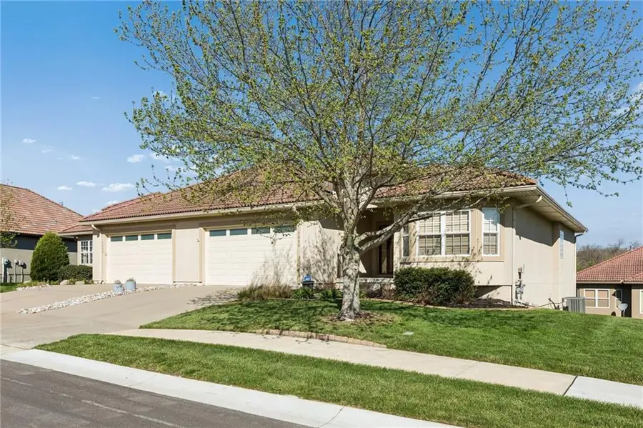 1520 SW Antiquity Drive, Lees Summit, MO 64081 - #2