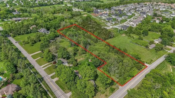 3708 W 151st Street, Leawood, KS 66224