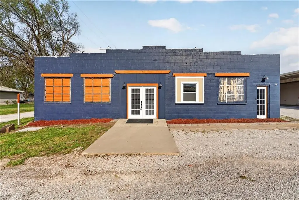 405 N Virginia Avenue, Adrian, MO 64720 - #1