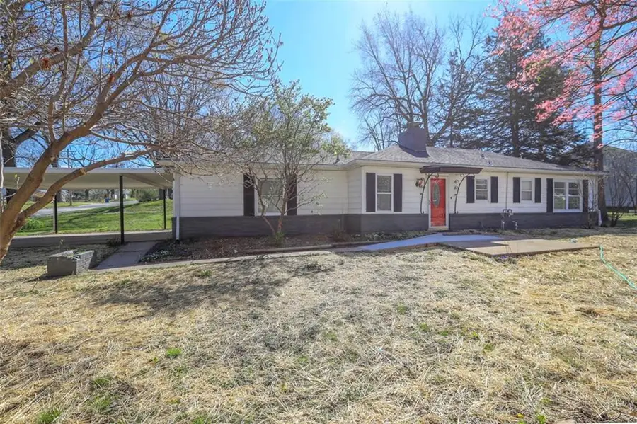 10001 E 31st Street, Independence, MO 64052 - #3