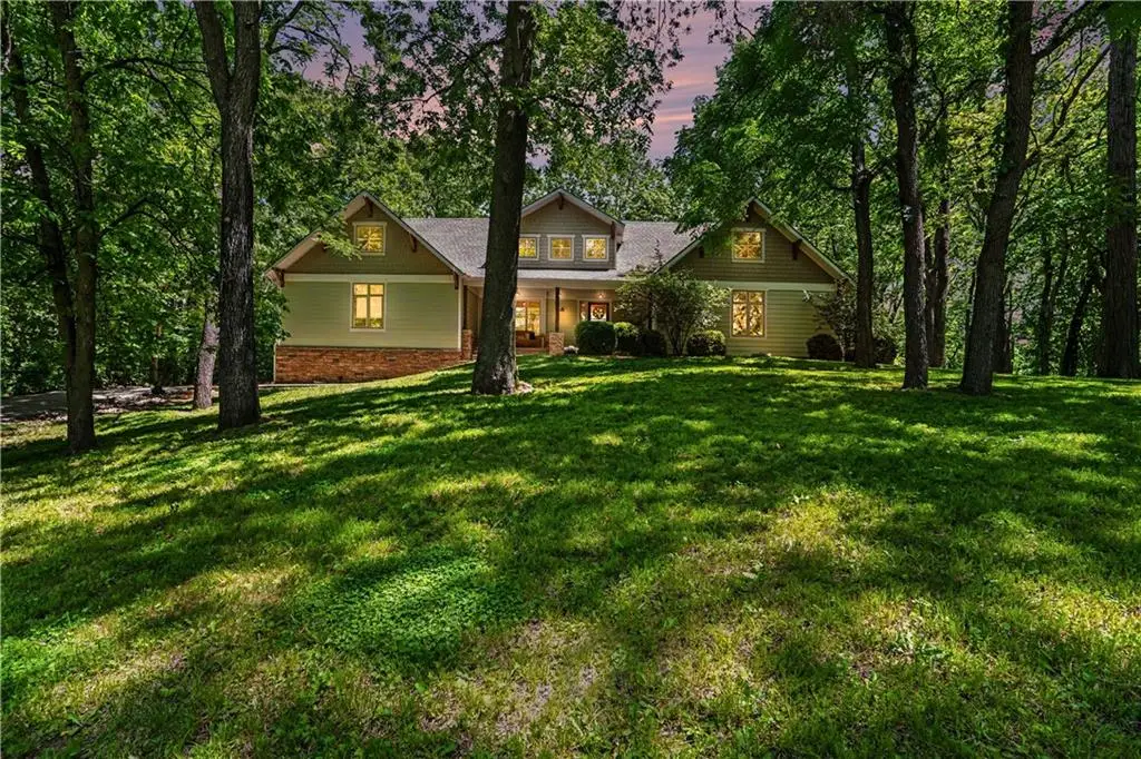7605 E Forest Lakes Drive, Kansas City, MO 64152 - #1