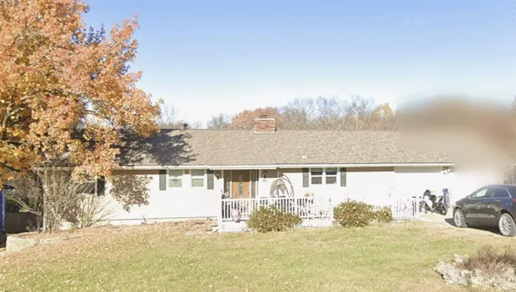 6512 Valley View Street, Parkville, MO 64152 - #1