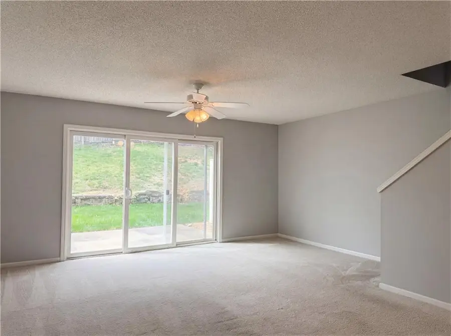 5536 N Fairmount Avenue, Kansas City, MO 64118 - #3