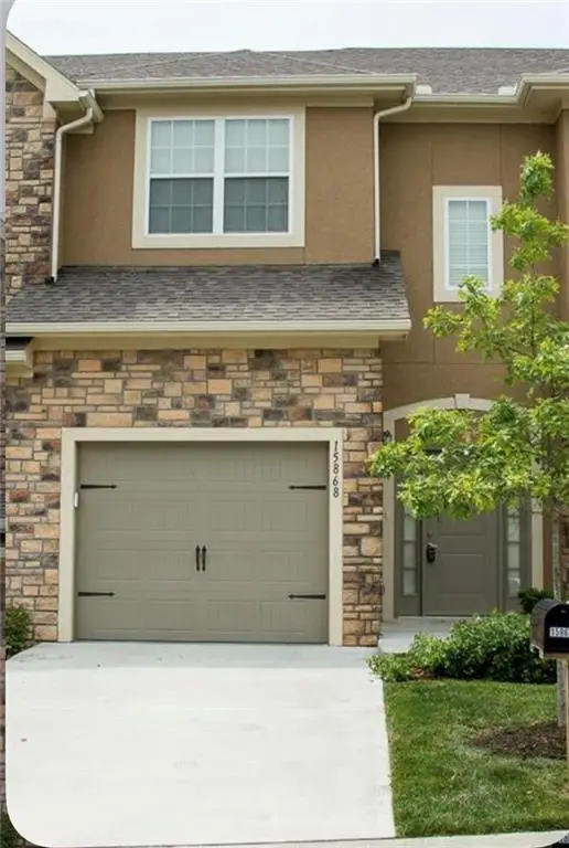 15868 Shawnee Drive, Overland Park, KS 66223