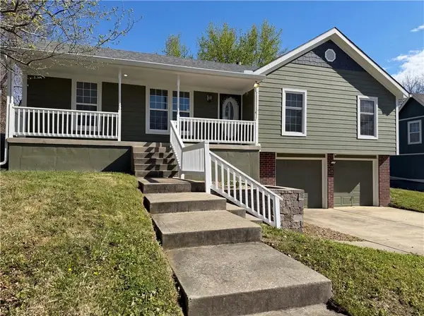1205 Maple Lane, Pleasant Hill, MO 64080