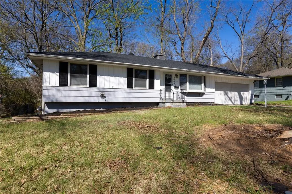 8608 Kentucky Avenue, Raytown, MO 64138 - #1