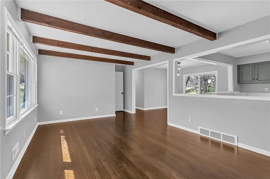 7004 N Baltimore Avenue, Gladstone, MO 64118 - #3