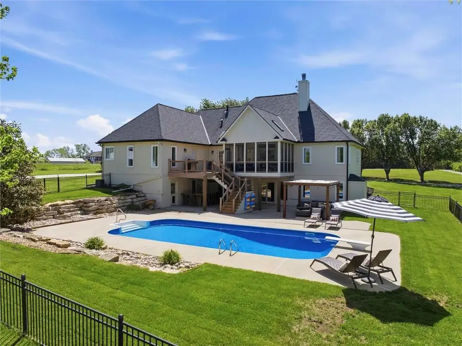 31600 W 115th Street, Olathe, KS 66061 - #3