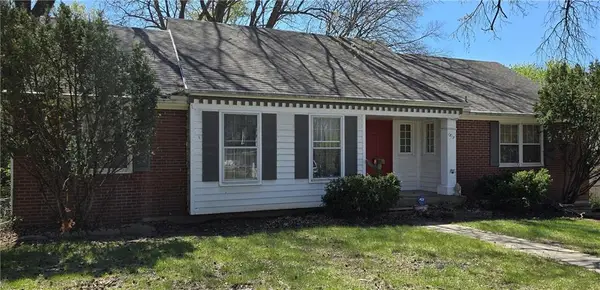1313 E 98th Terrace, Kansas City, MO 64131