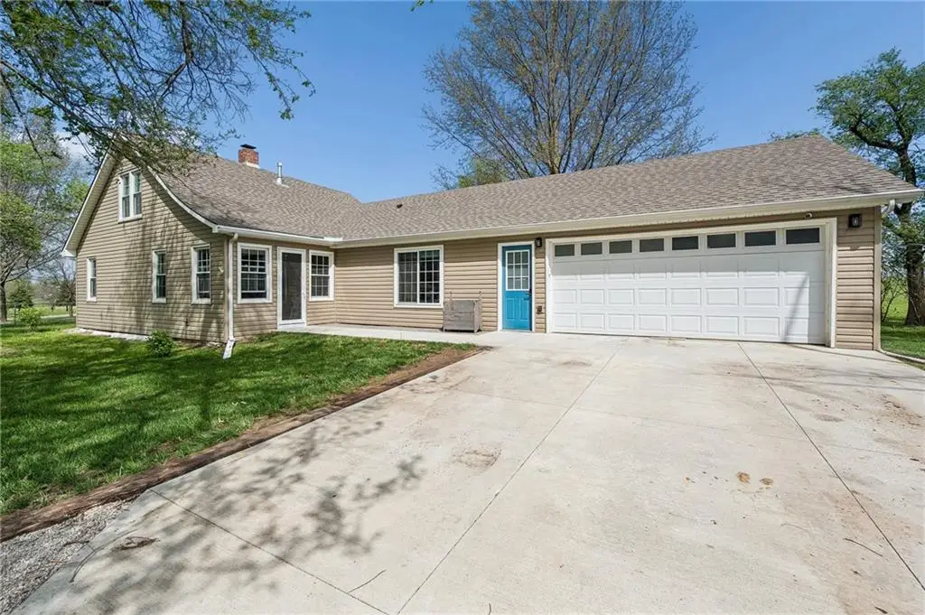 3701 N 123rd Street, Kansas City, KS 66109 - #1