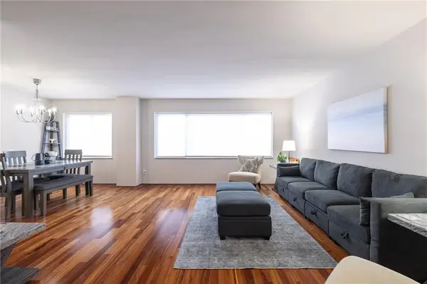 4550 Warwick Boulevard #206, Kansas City, MO 64111