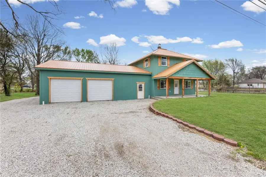 315 E Park Road, Garnett, KS 66032 - #2