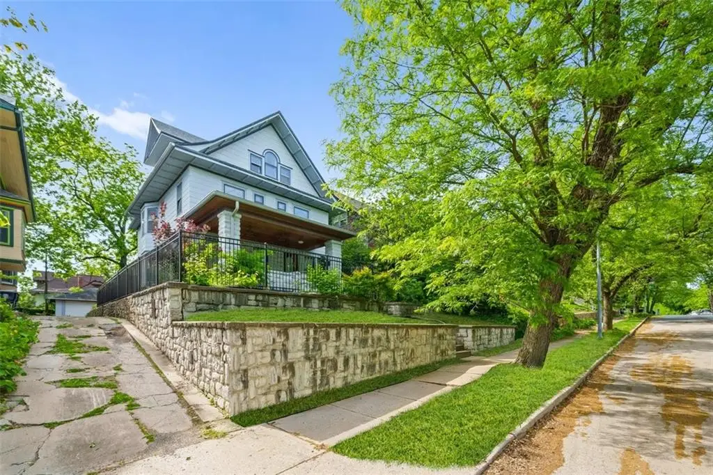 4314 Harrison Street, Kansas City, MO 64110 - #1