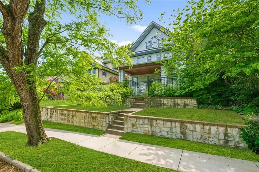 4314 Harrison Street, Kansas City, MO 64110 - #2