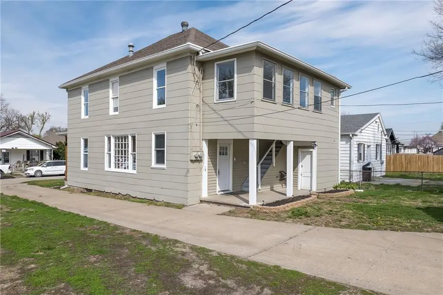 6207 Washington Street, Saint Joseph, MO 64504 - #3