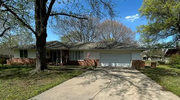 403 Fireside Drive, Arma, KS 66712