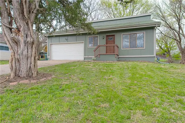 1818 5th Avenue, Leavenworth, KS 66048