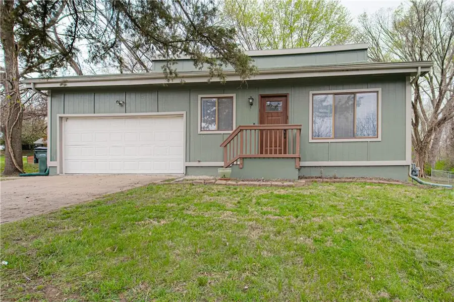 1818 5th Avenue, Leavenworth, KS 66048 - #2