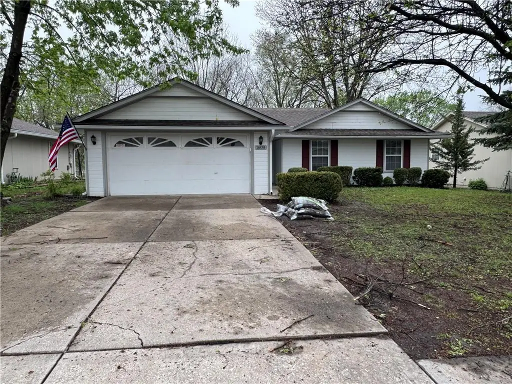 1608 N Lazy Branch Road, Independence, MO 64058 - #1