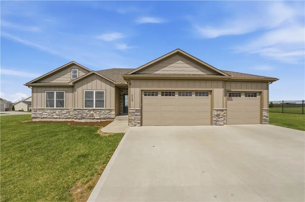 2500 Burris Drive, Harrisonville, MO 64701 - #1