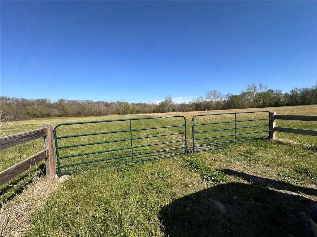 925 S 82 Highway, El Dorado Springs, MO 64744 - #1