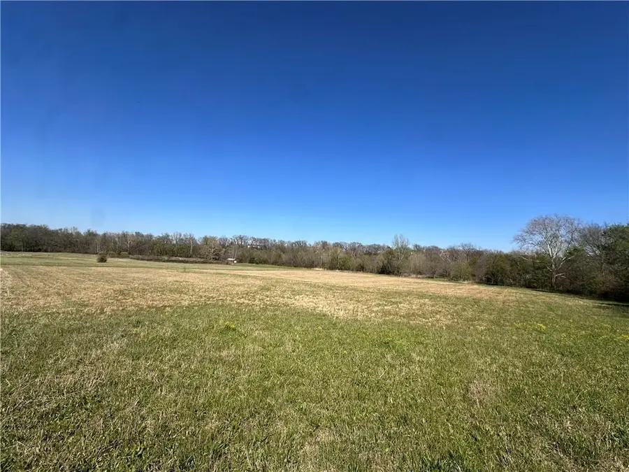 925 S 82 Highway, El Dorado Springs, MO 64744 - #2