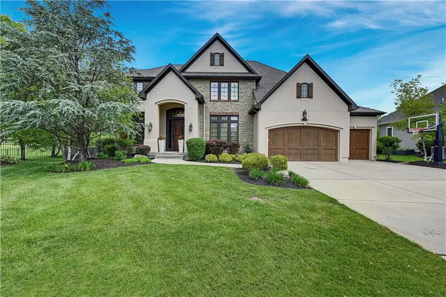 11204 W 165th Street, Overland Park, KS 66062 - #3