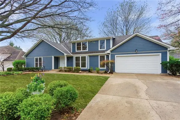 2121 W 120th Street, Leawood, KS 66209