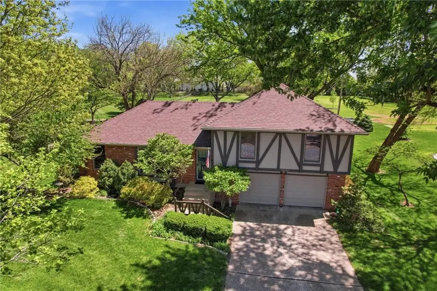 16537 Glenwood Street, Stilwell, KS 66085 - #3