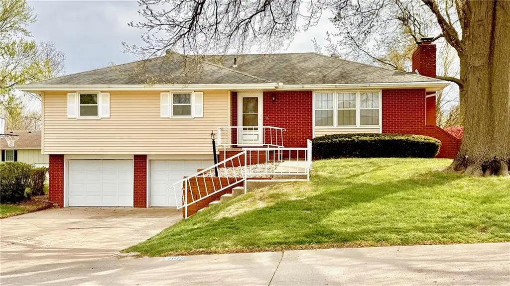 4918 Stonecrest Terrace, Saint Joseph, MO 64506 - #1