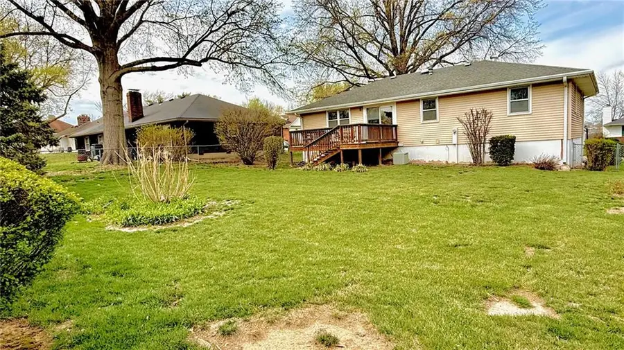 4918 Stonecrest Terrace, Saint Joseph, MO 64506 - #2