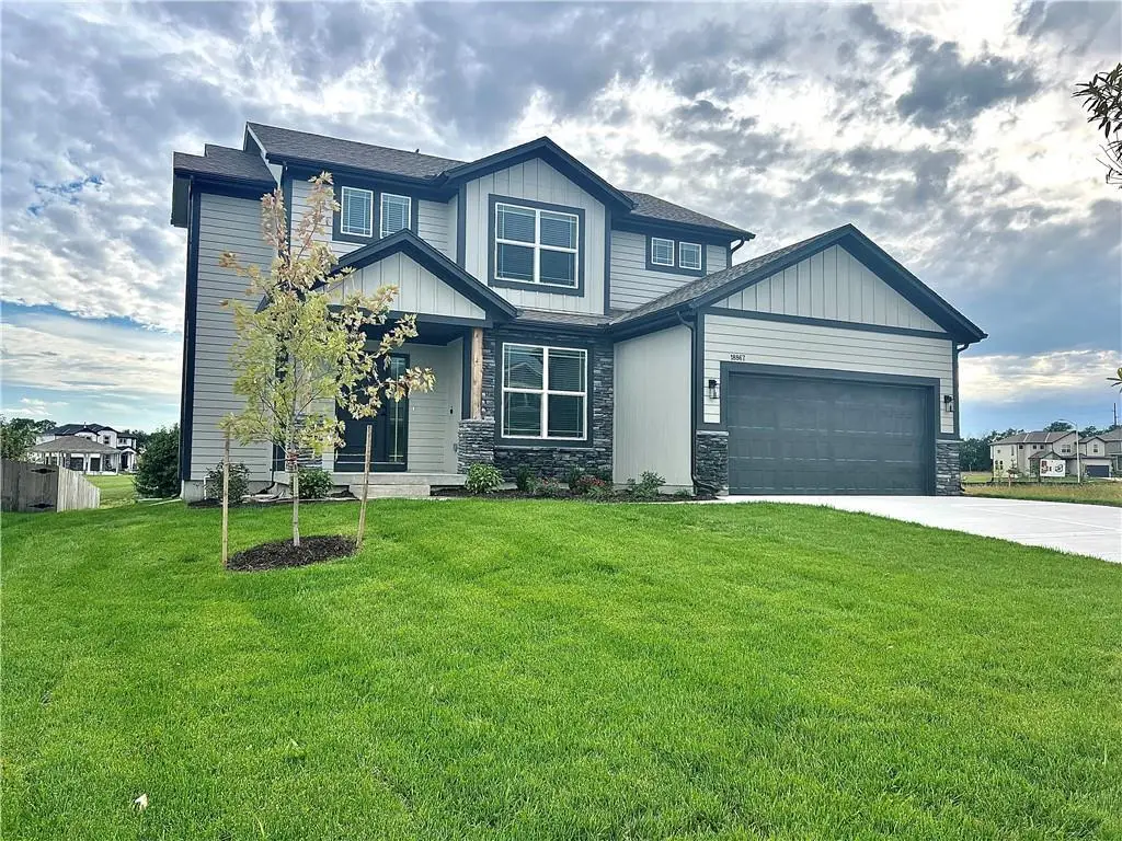 28510 W 161st Street, Gardner, KS 66030 - #1